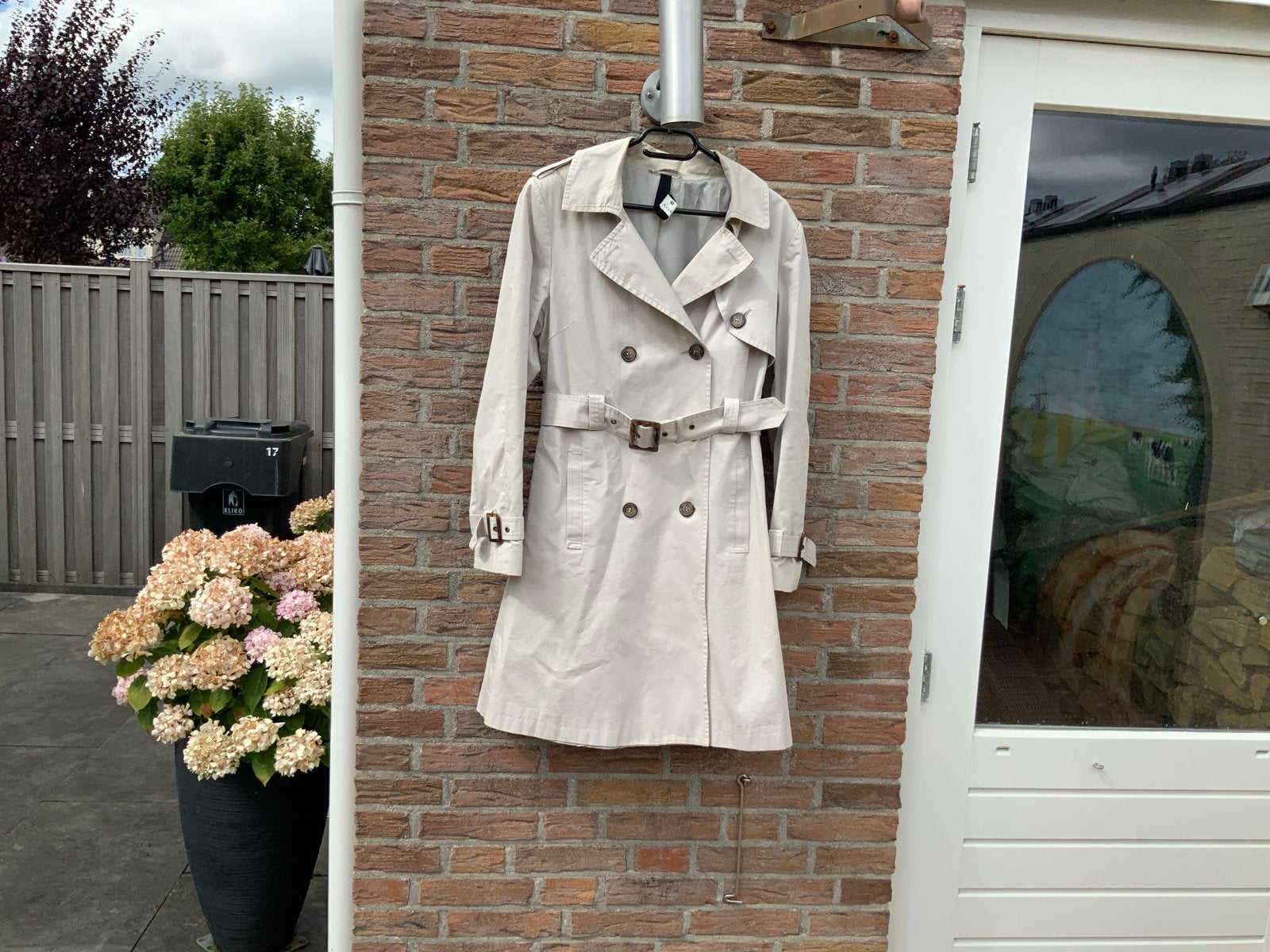 Beige trenchcoat merk gestuz maat 40, Ophalen of Verzenden