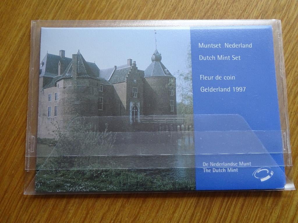 FDC jaarset 1997 Gelderland., Postzegels en Munten, Munten | Nederland, Ophalen of Verzenden, Koningin Beatrix, Overige waardes