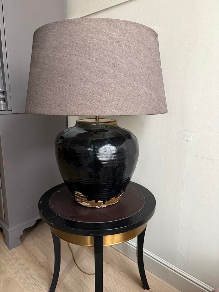 Mooie tafellamp met antique voet., Huis en Inrichting, Lampen | Tafellampen, Ophalen