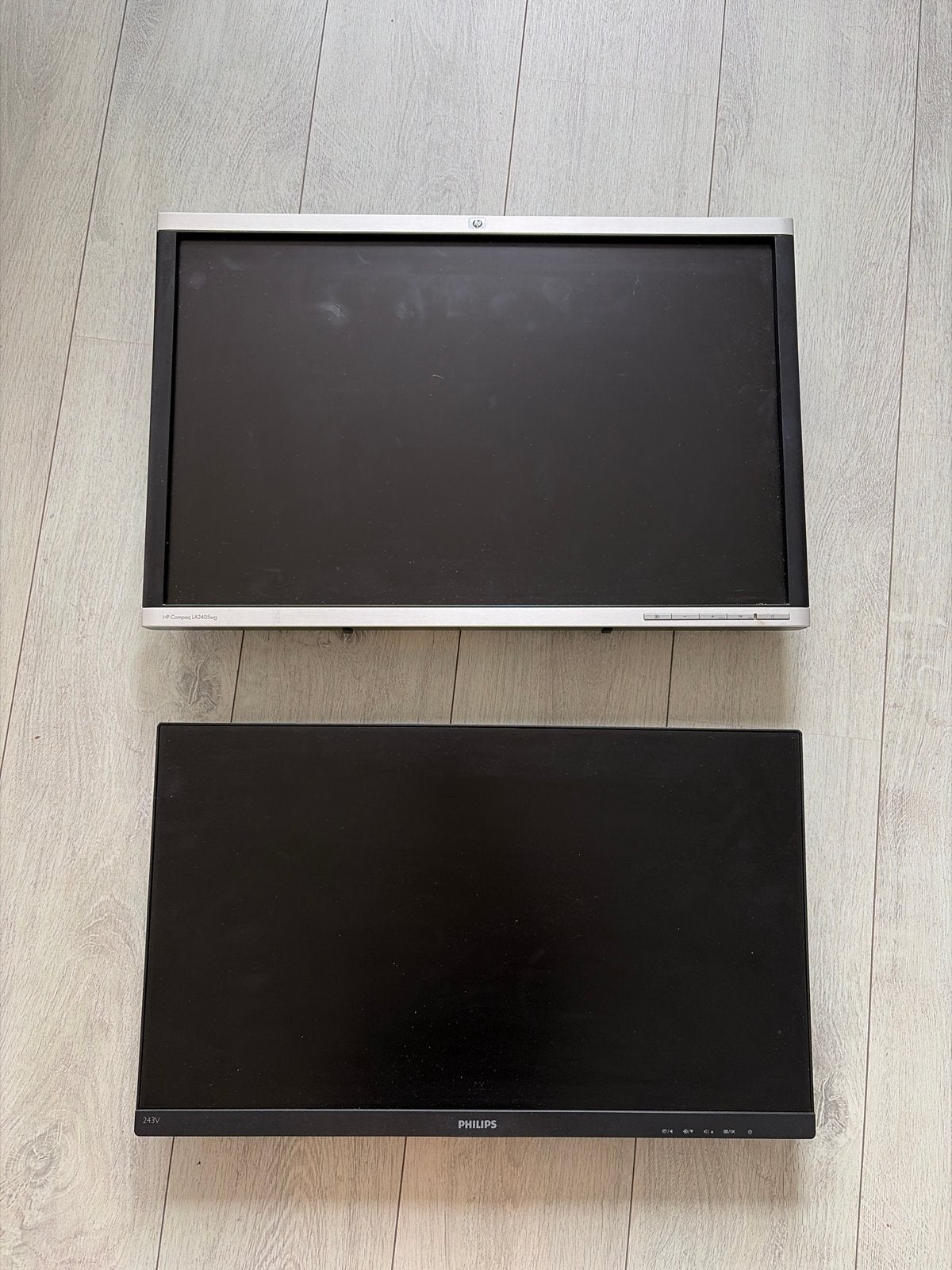 HP Compaq LA2405wg en Philips 247V Monitor Bundel, Computers en Software, Monitoren, Gebruikt, In hoogte verstelbaar, Full HD