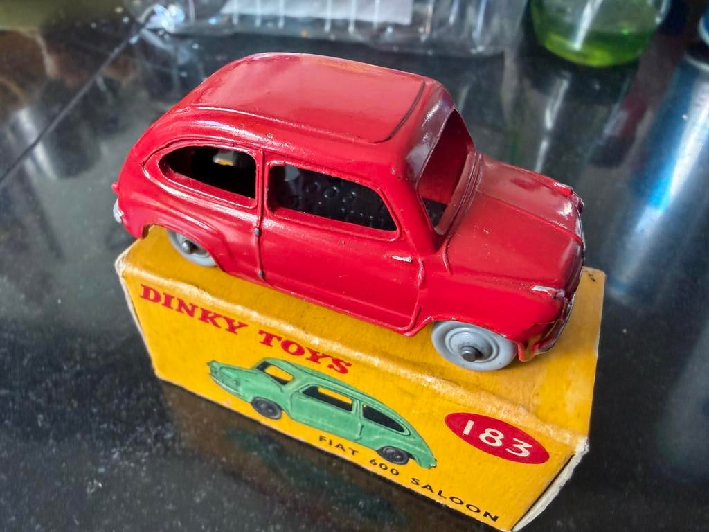 Dinky Toys Engeland Fiat 600 -  in doos (Origineel), Auto, Nieuw, Dinky Toys, Ophalen of Verzenden