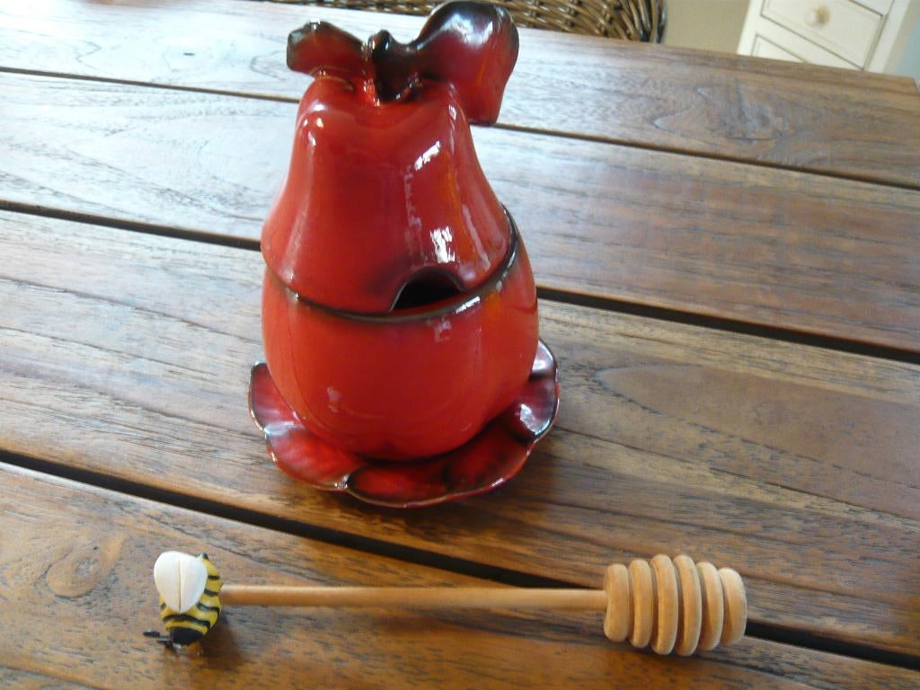 Goebel jampot honingpot rood in peervorm 16cm, Ophalen of Verzenden