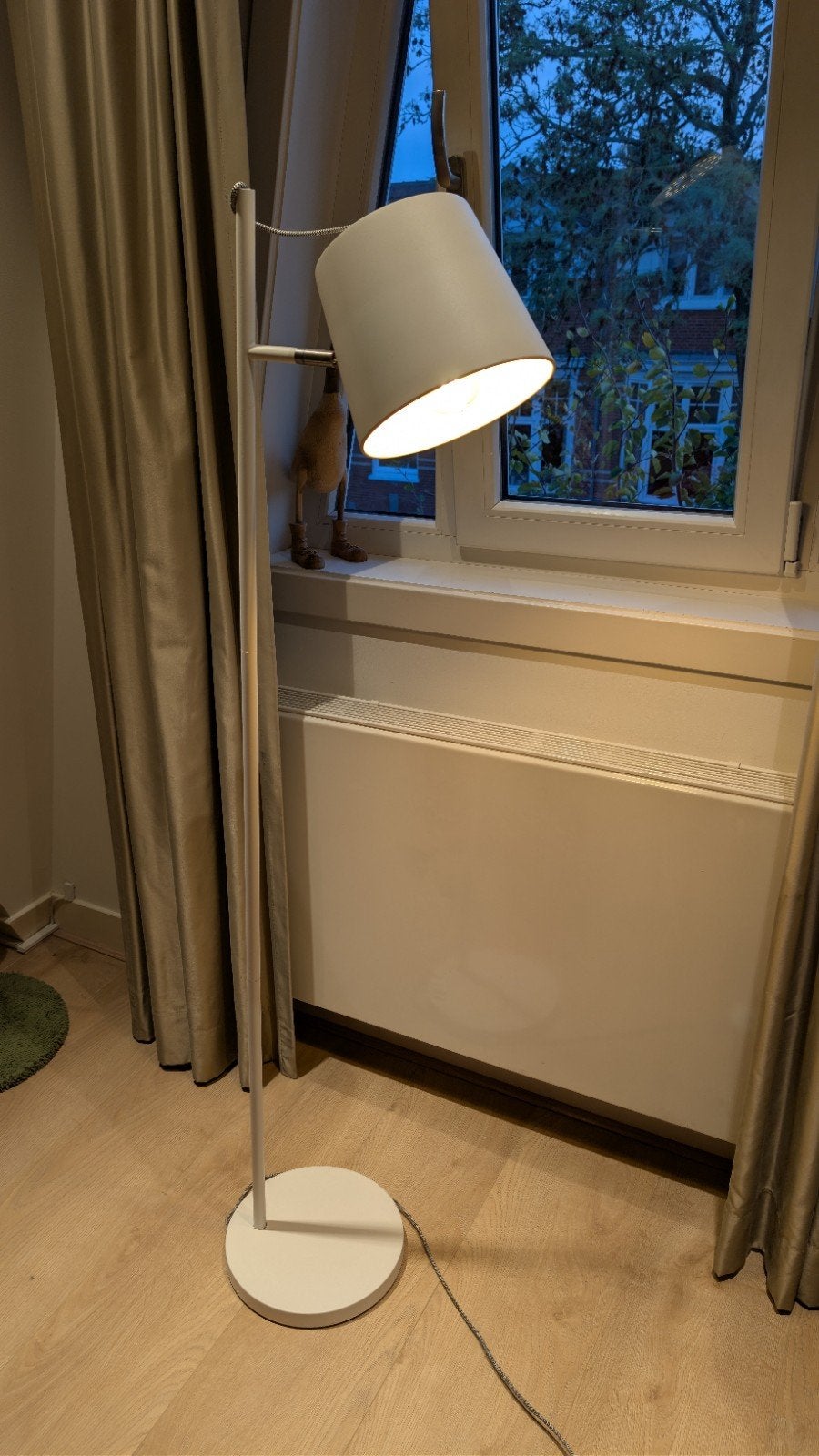 IKEA Vloerlamp 150cm met fancy lichtbron, Huis en Inrichting, Ophalen, E27 (groot), Zo goed als nieuw, Metaal