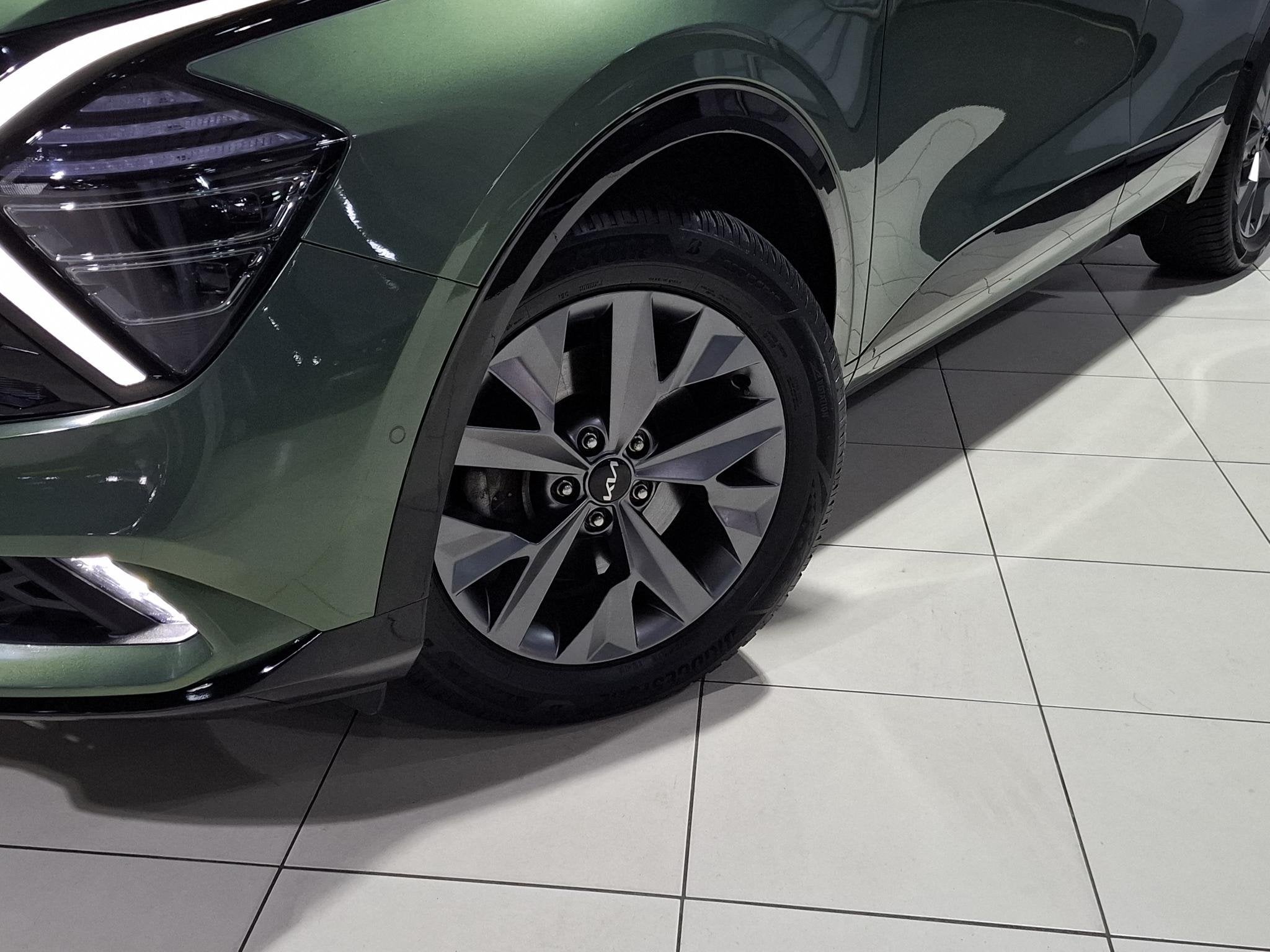 Kia Sportage 1.6 T-GDi Hybrid GT-Line Stoel en Stuur verwarm, Auto's, Gebruikt, Euro 6, 4 cilinders, 1650 kg