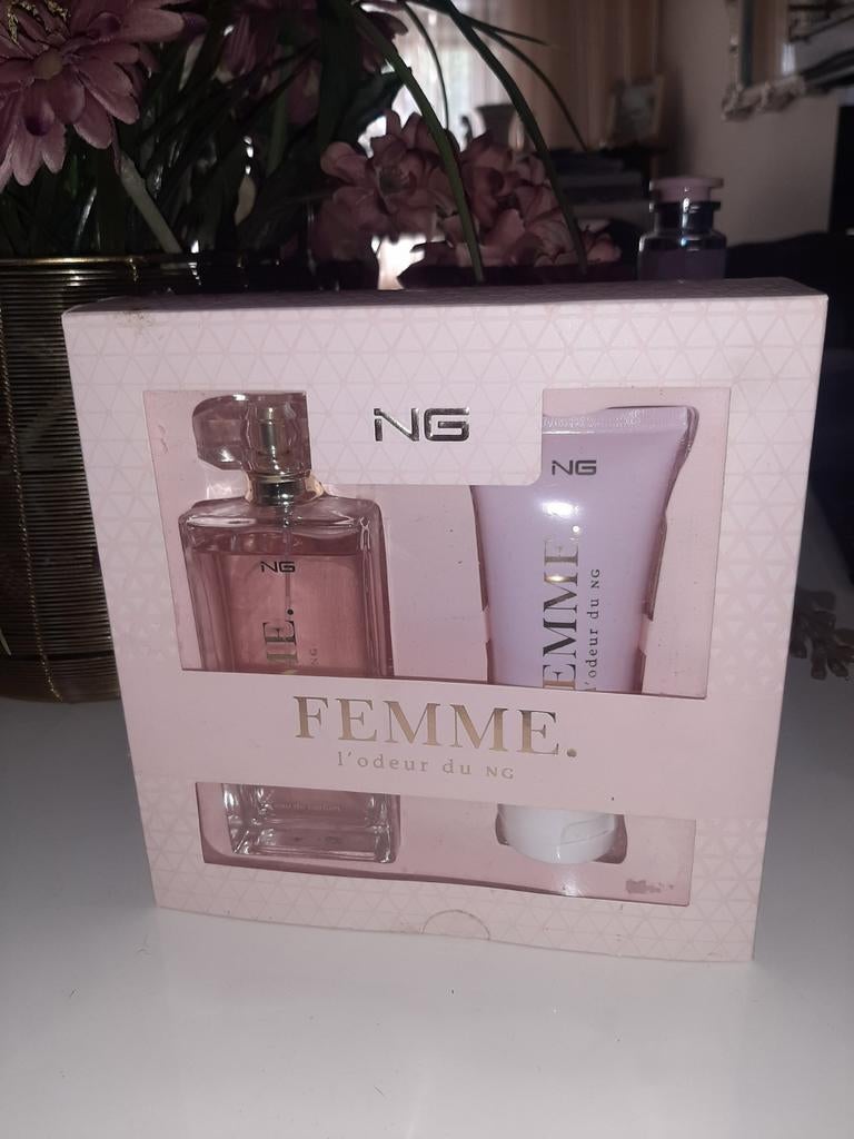 NG Femme giftset, Ophalen of Verzenden, Nieuw, Gehele gezicht