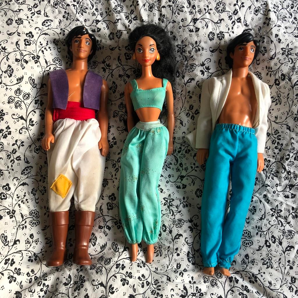 Alladin en Jasmine barbies Mattel jaren 90, Verzamelen, Ophalen of Verzenden, Zo goed als nieuw, Pop
