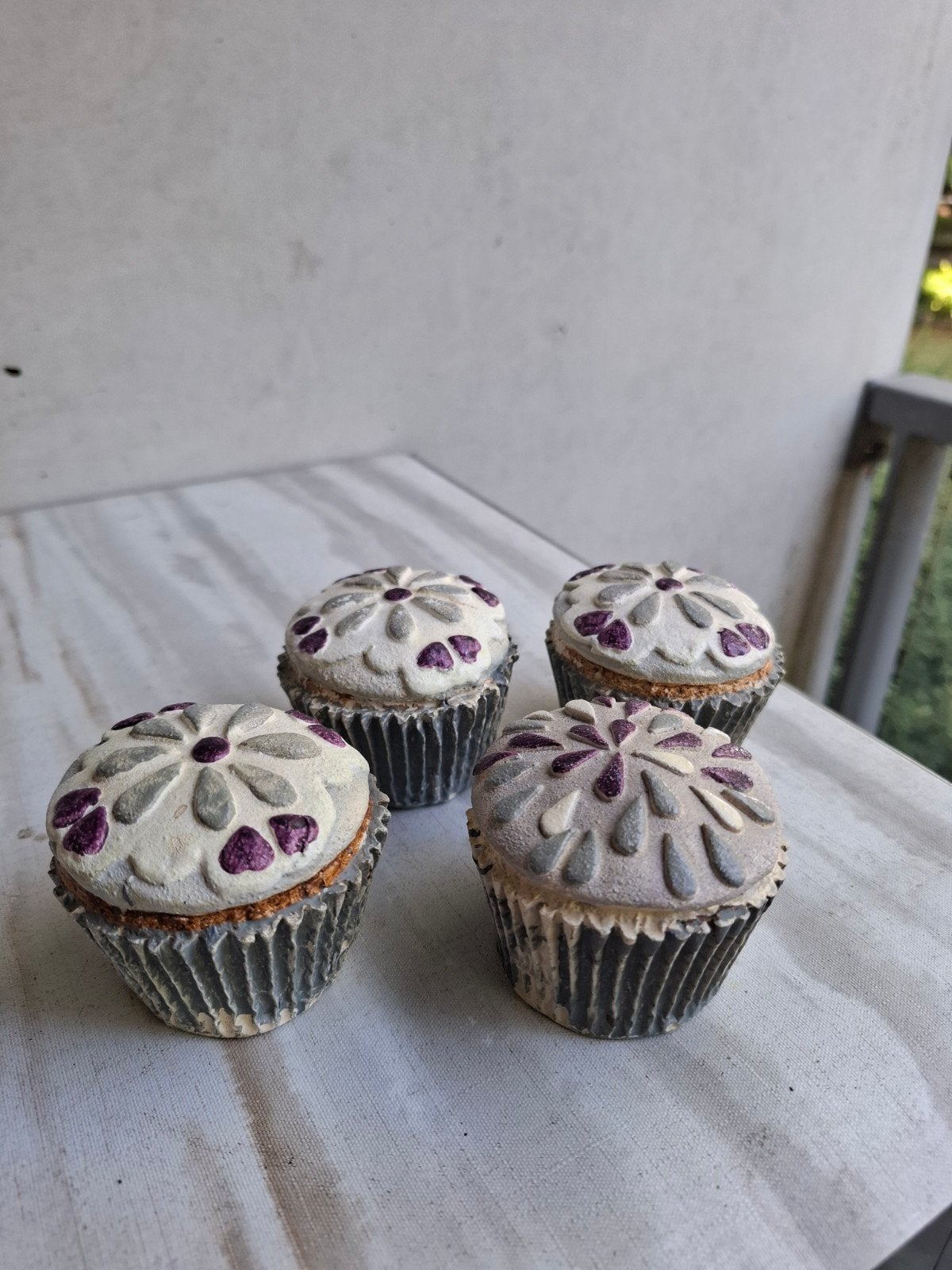 Decoratieve cupcake. Nep. Dummy's,  4 stuks, Verzamelen, Ophalen of Verzenden, Zo goed als nieuw