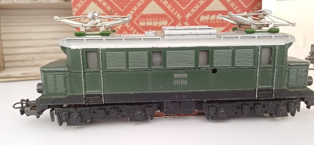 Märklin 3011 Elektrische locomotief E-44 van de DB zeer oud., Hobby en Vrije tijd, Wisselstroom, Locomotief, Ophalen of Verzenden