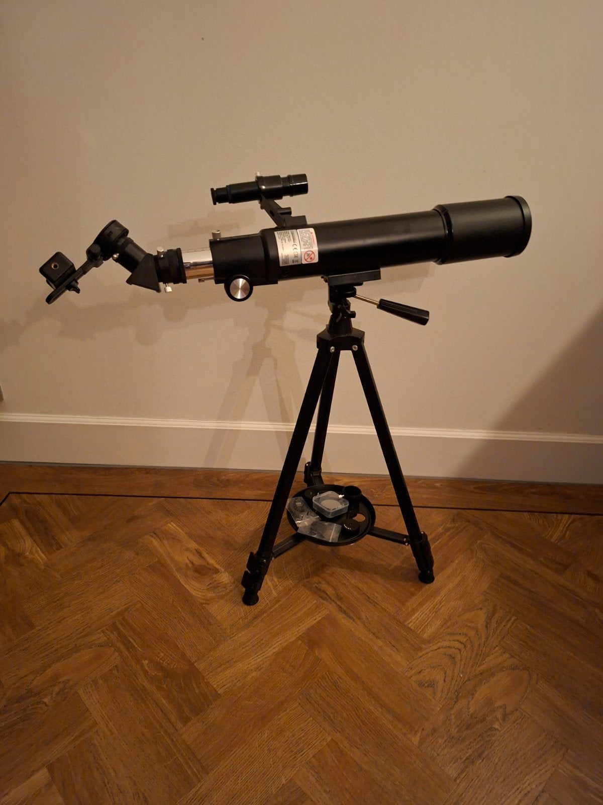 Odyssey Black Hole Telescoop met Statief en Accessoires, Lenzentelescoop (refractor), Met statief, Ophalen of Verzenden, Zo goed als nieuw