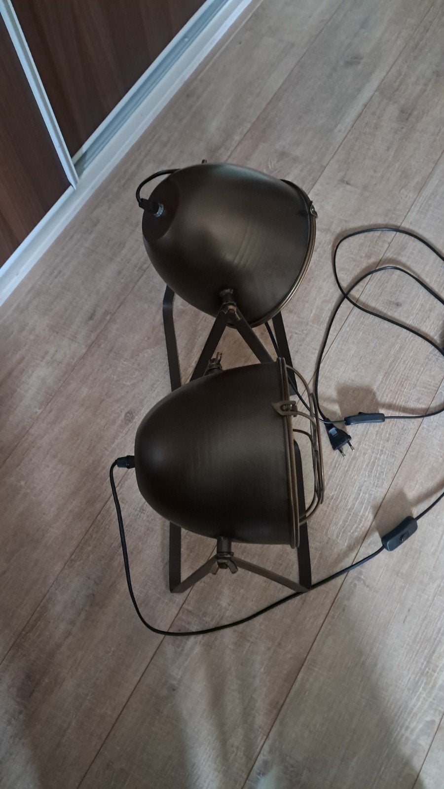 Brons  kleurige lampjes, Ophalen