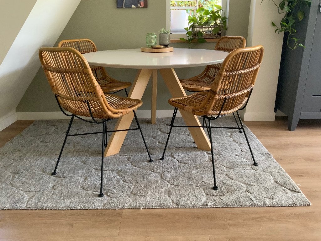 Ronde eettafel met 4 rieten stoelen, Huis en Inrichting, Tafels | Eettafels, Ophalen, Gebruikt, Rond, Vier personen