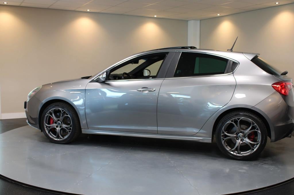 Alfa Romeo Giulietta 1.4 T Business Executive *Limited Editi, Auto's, Euro 5, Bi-Xenon koplampen, 4 cilinders, Bedrijf