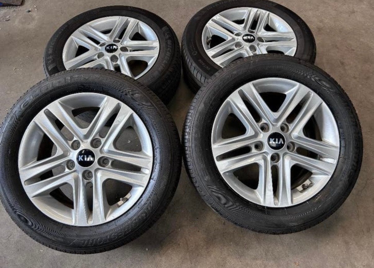 Kia ceed velgen 16 inch205/55R16 hankook all seaso, Gebruikt, 16 inch, Banden en Velgen, All Season