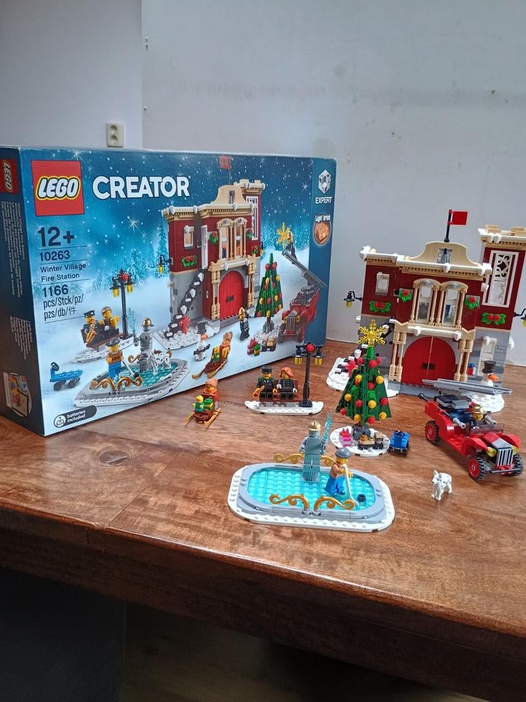 LEGO Creator Winter Village Brandweerkazerne (10263) hun, Lego, Ophalen of Verzenden, Zo goed als nieuw, Compleet