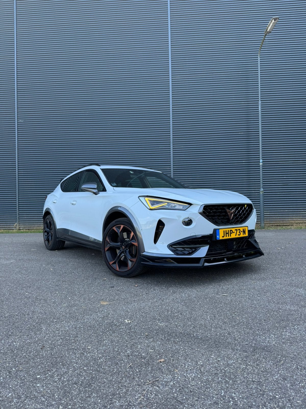 Cupra Formentor 1.4 E-hybrid 245pk Dsg-6 2023 Wit maxton, Auto's, Cupra, Euro 6, 4 cilinders, Formentor, Wit