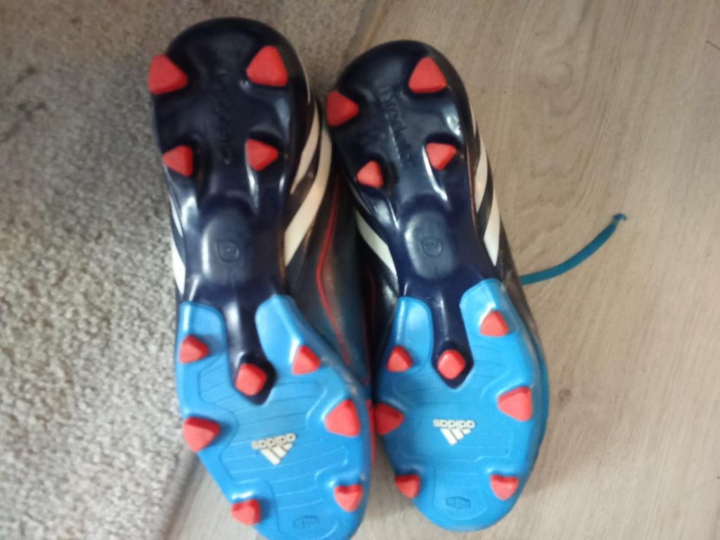 Adidas Predator voetbalschoenen - Maat 42, Ophalen, Gebruikt, Schoenen