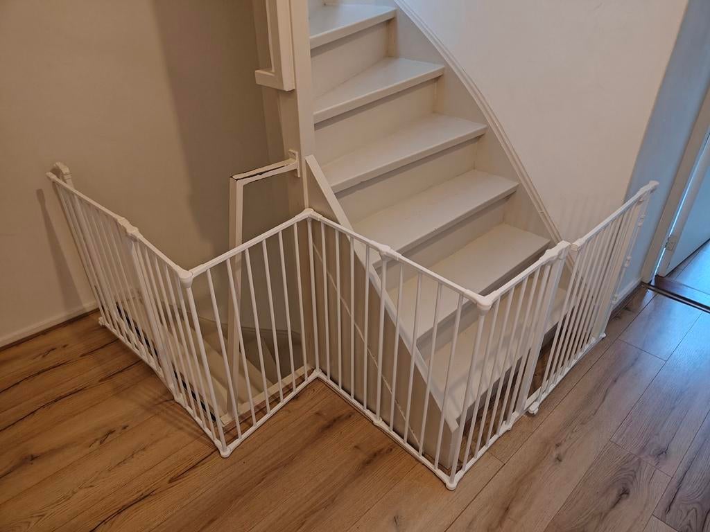 Traphekje uit meerdere delen en voor een hoek., Kinderen en Baby's, Traphekjes, Ophalen of Verzenden