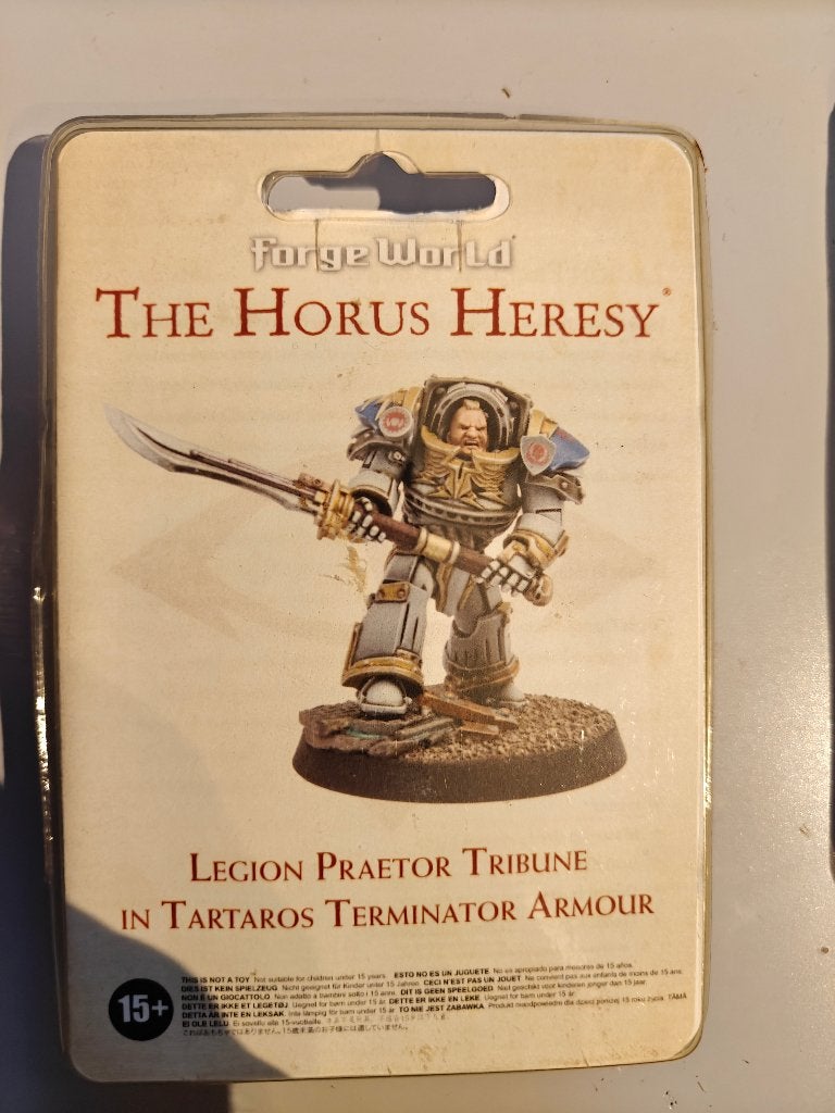 Leagion Praetor Tribune (rare lim ed) Warhammer Horus Heresy, Ophalen of Verzenden, Nieuw, Warhammer, Figuurtje(s)