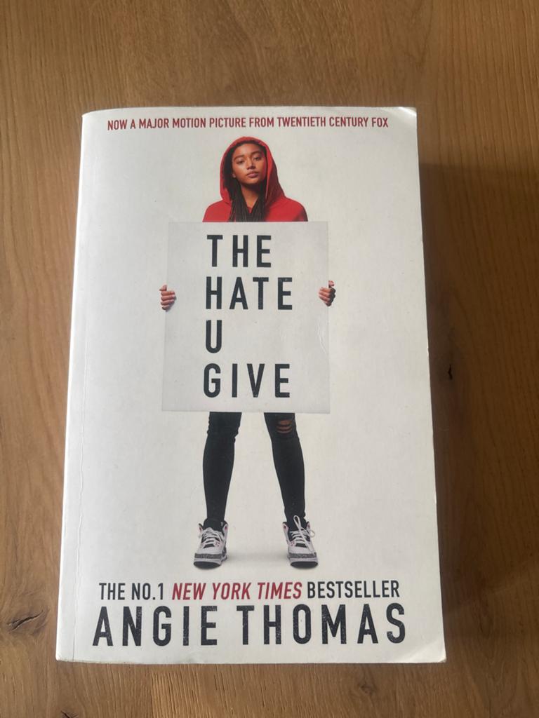 The Hate U Give - Angie Thomas (Engels), Boeken, Ophalen of Verzenden, Gelezen, Amerika