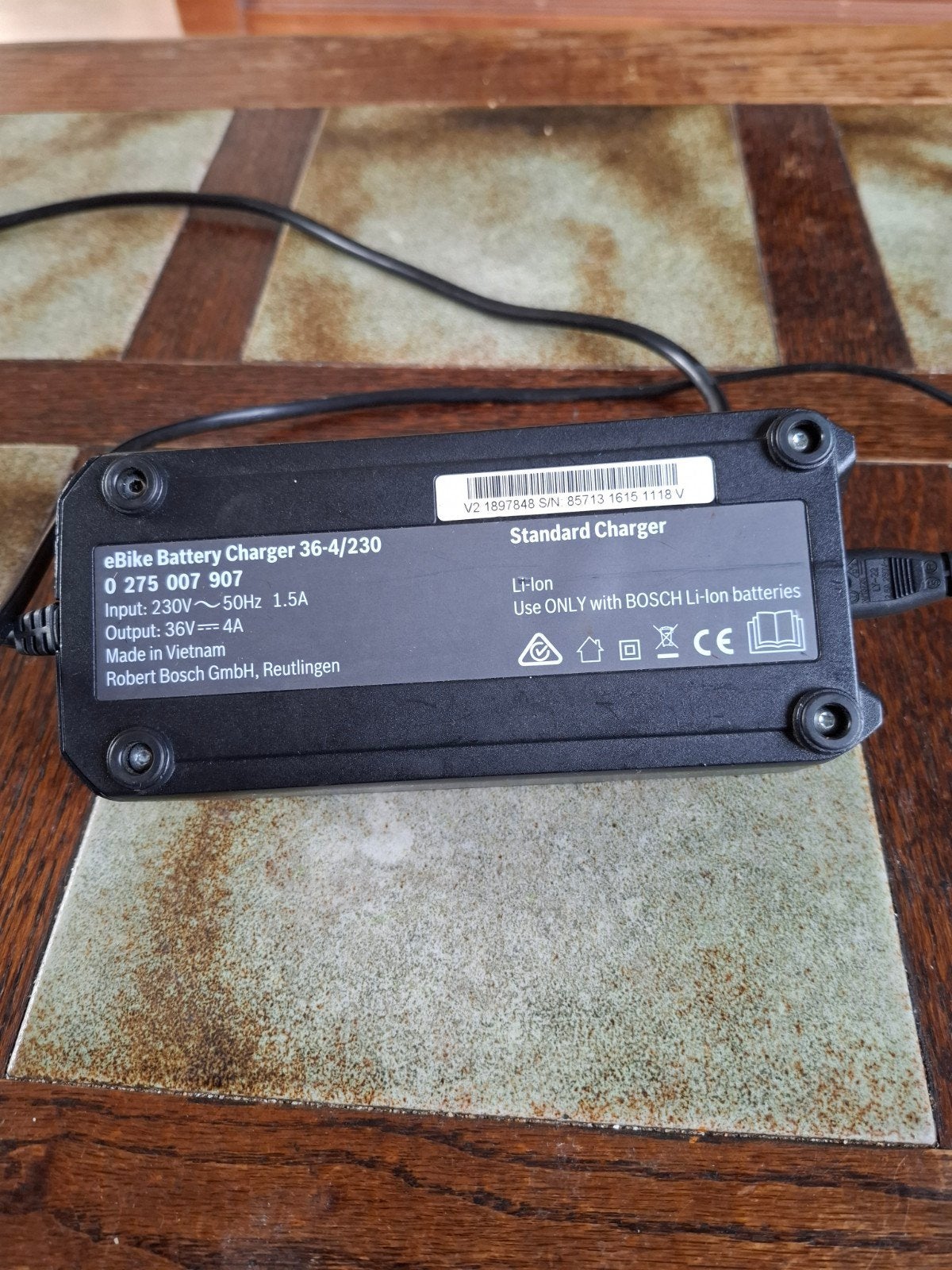 Bosch eBike Oplader 36V 4A - Zo goed al nieuw, Fietsen en Brommers, Zo goed als nieuw