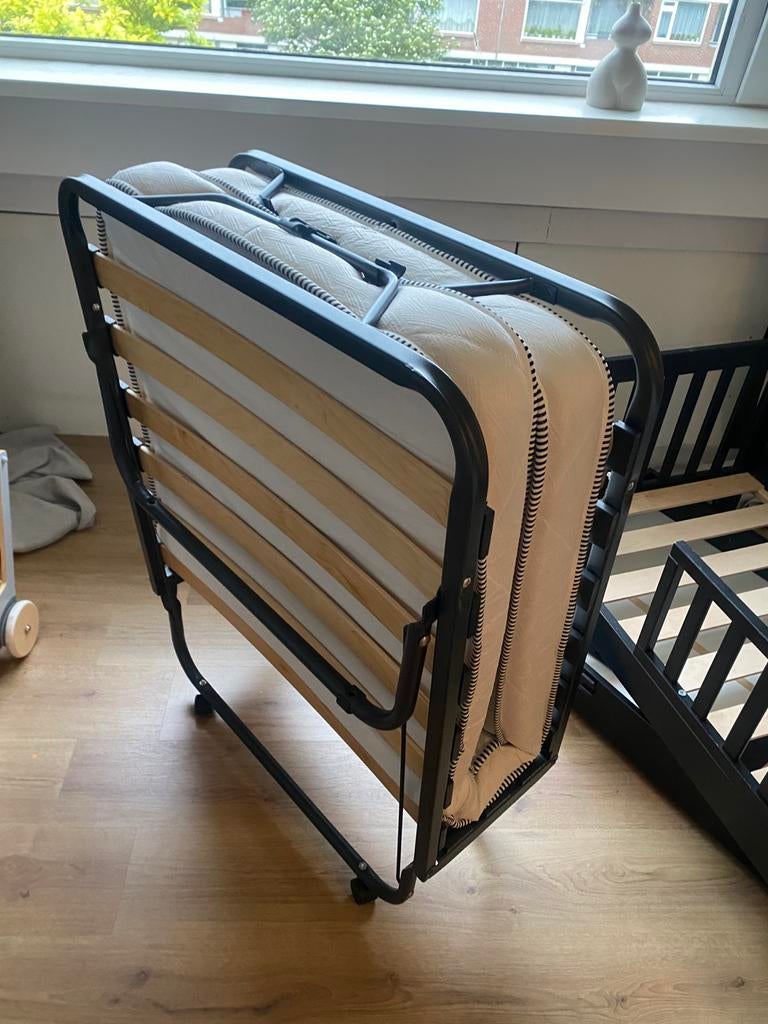 Klapbed op wielen - 170x78 cm, Huis en Inrichting, Ophalen, Gebruikt