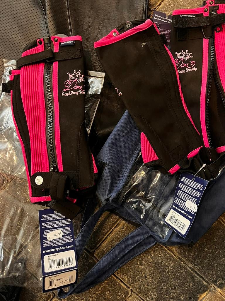 Mini chaps diva zwart roze maat 4 en 6 jaar, Dieren en Toebehoren, Ophalen of Verzenden, Nieuw