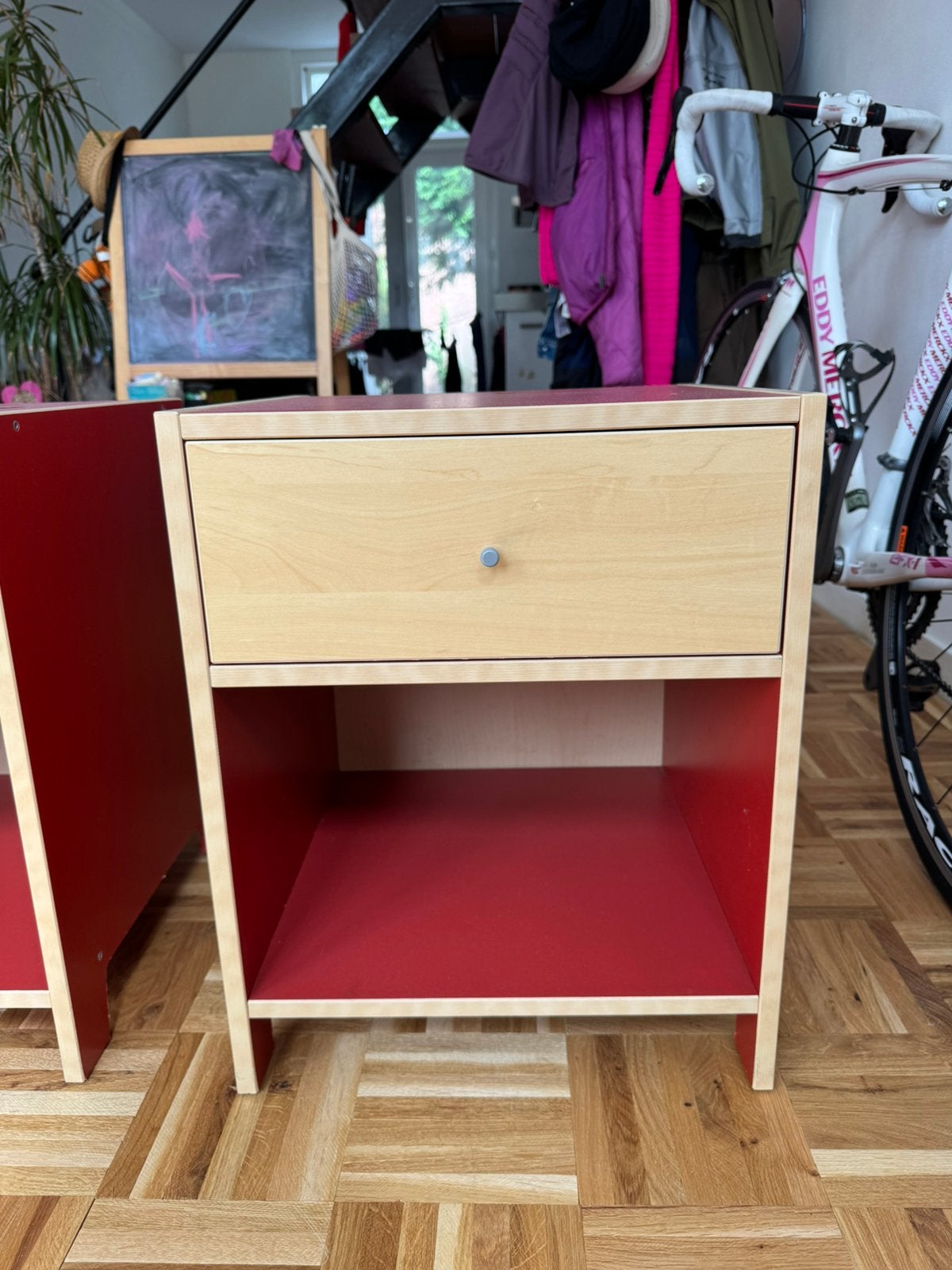 Vintage IKEA set nachtkastjes rood/berken – 90’s design, Ophalen, Minder dan 45 cm, Zo goed als nieuw, Minder dan 55 cm