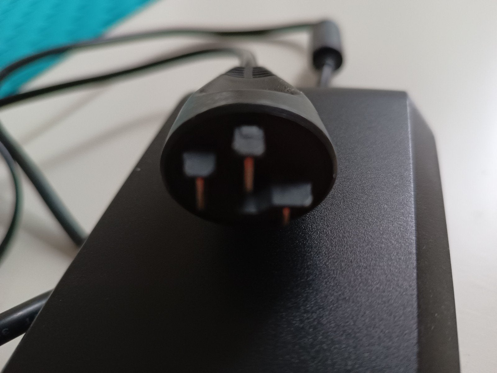 Bosch eBike Acculader 36V 4A - Standaard Lader BCS220, Fietsen en Brommers, Zo goed als nieuw