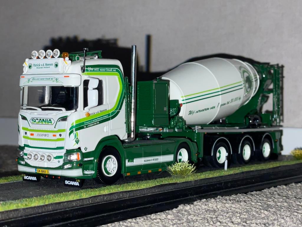 Tekno Scania Patrick vd Hoeven Mixer, Hobby en Vrije tijd, Modelauto's | 1:50, Ophalen, Zo goed als nieuw, Bus of Vrachtwagen