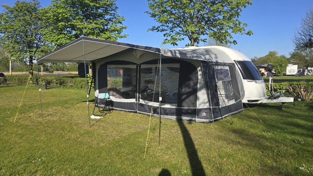 Hobby 495 UL Premium | Dorema voortent+luifel | Airco| Mover, Rondzit, Hobby, 7 tot 8 meter, Bedrijf
