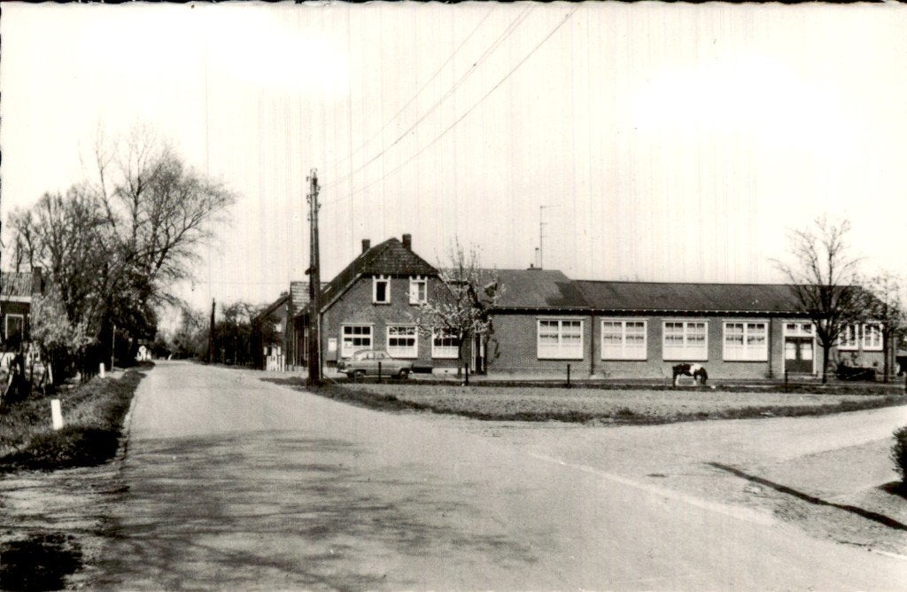 De Heurne - Café Bruggink - Caspersstraat 2, Ophalen of Verzenden, 1960 tot 1980, Gelopen, Gelderland