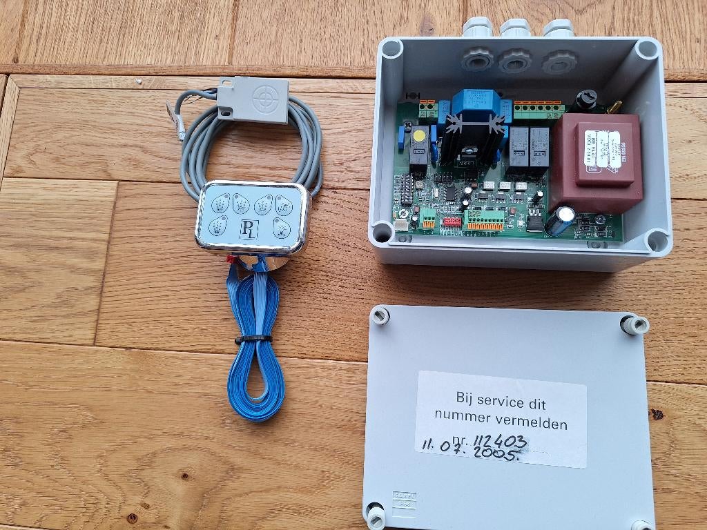 Bediening plus elektronica PL Massagesystemen, Ophalen of Verzenden, Gebruikt