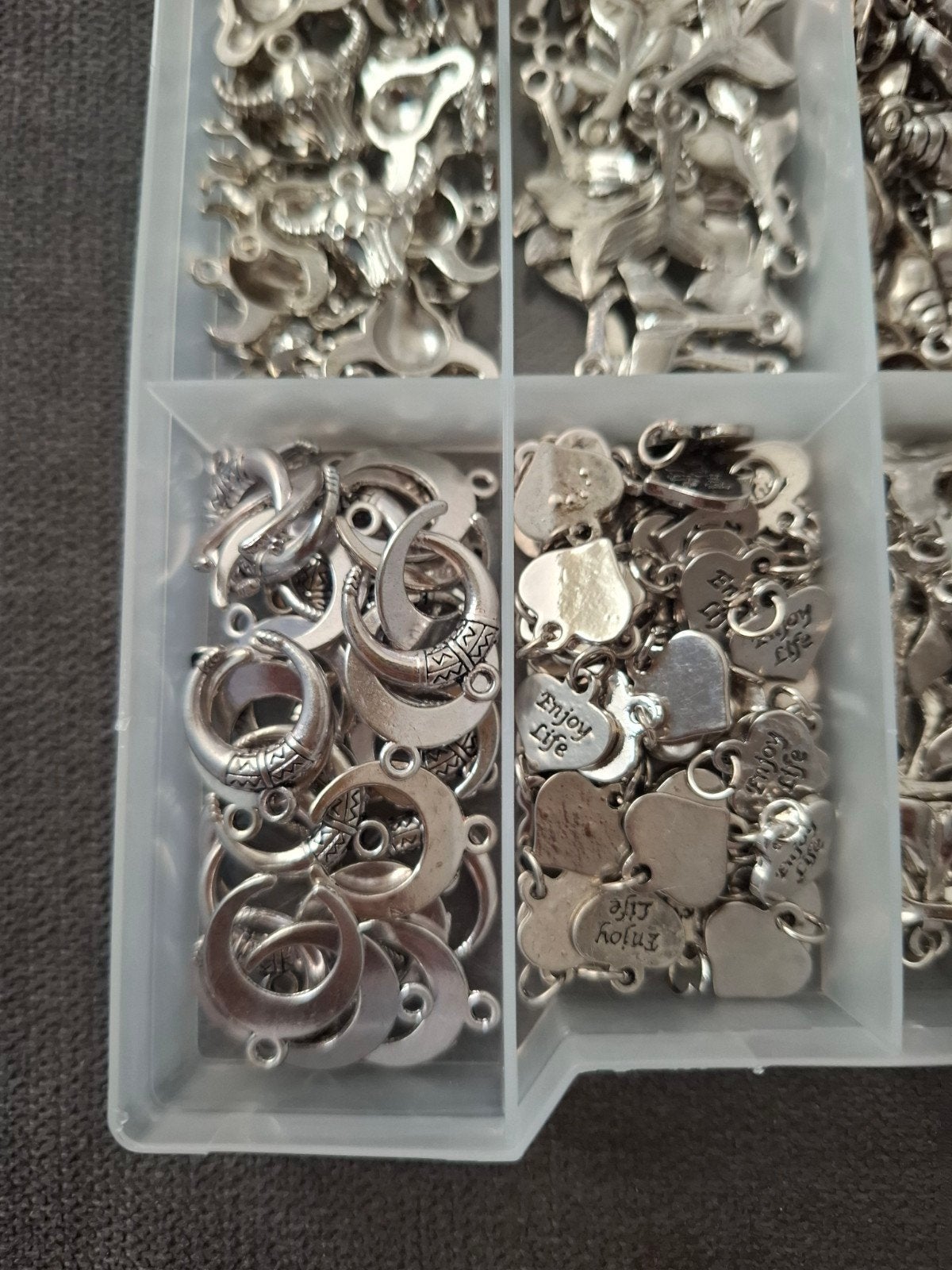 260 stuks bedels hangers partij metaal zilver grijs, Overige merken, Overige materialen, -, -