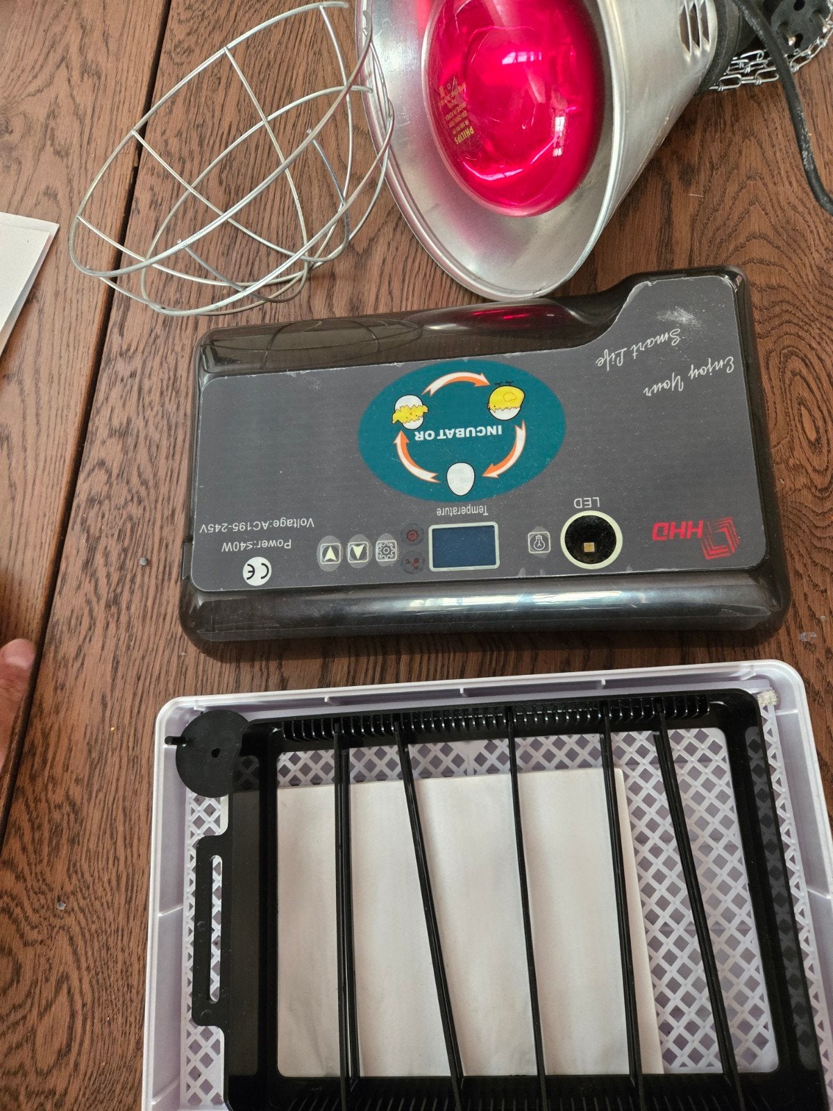 broedmachine en warmtelamp, Ophalen