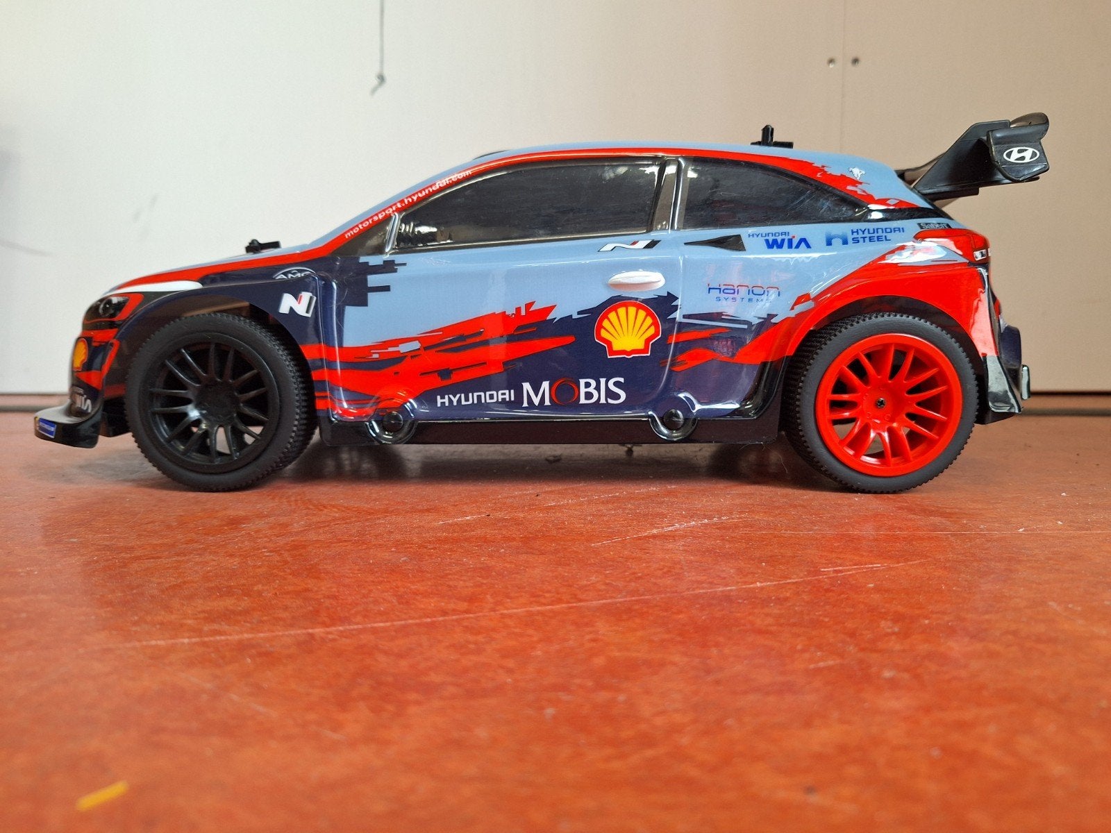 Hyundai i20 N Rally 1:10 zonder afstandsbediening, Overige merken, Auto, 1:32 tot 1:50, Ophalen of Verzenden