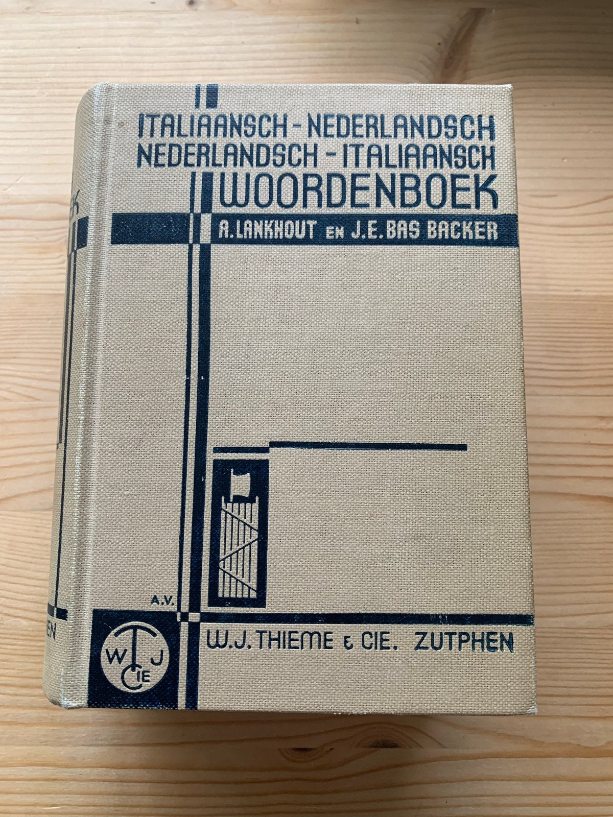 Italiaansch-Nederlandsch Woordenboek (1932), Ophalen of Verzenden, Gelezen, Overige uitgevers, Nederlands