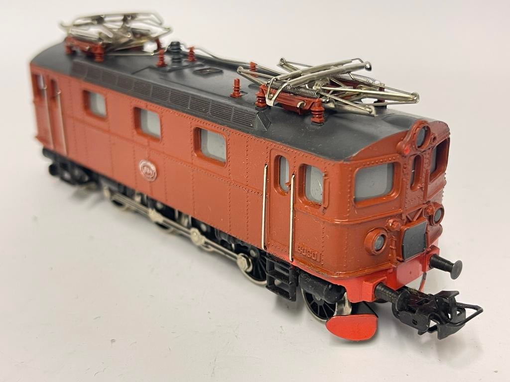 ** NIEUWSTAAT ** Märklin 3030 ** ZWAAR METALEN E-LOC SJ **, Hobby en Vrije tijd, Modeltreinen | H0, Wisselstroom, Locomotief, Ophalen of Verzenden