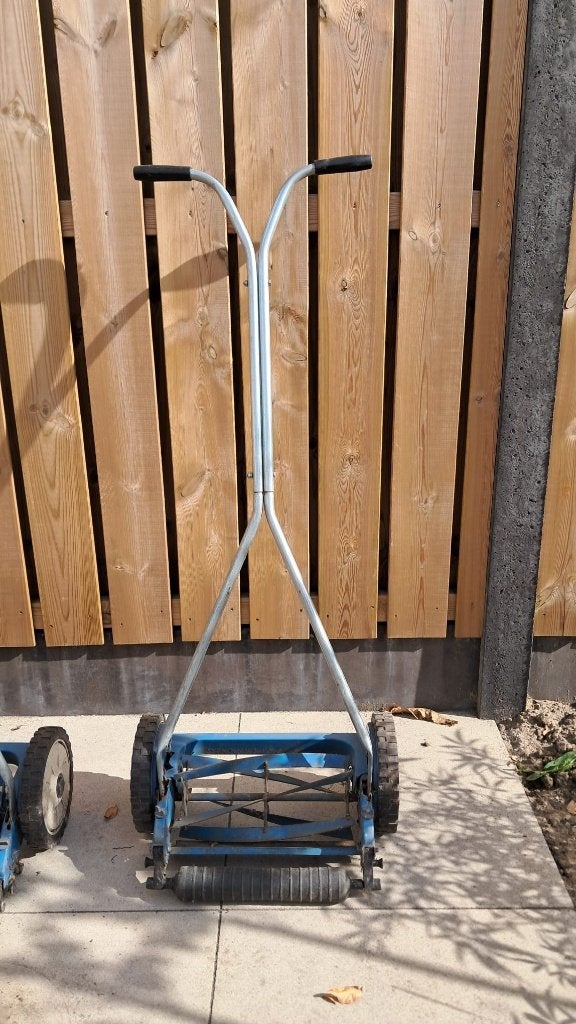 Husqvarna Diamant 33 grasmaaier 2 stuks, Ophalen, Cirkelmaaier, Gebruikt, Handgrasmaaier