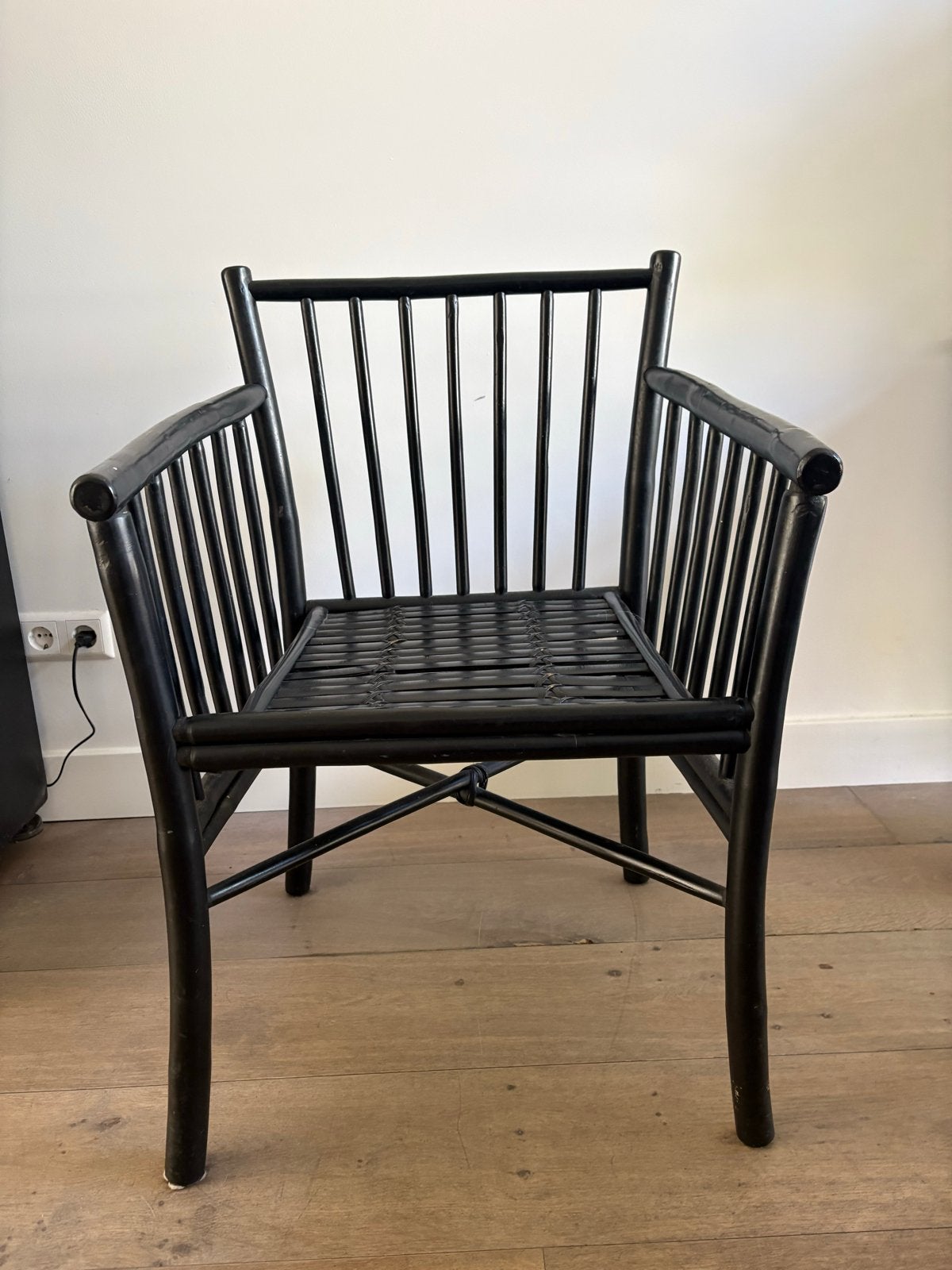 4 TineK zwarte stoelen van bamboe, Huis en Inrichting, Stoelen, Ophalen, Zwart, Nieuw, Eén