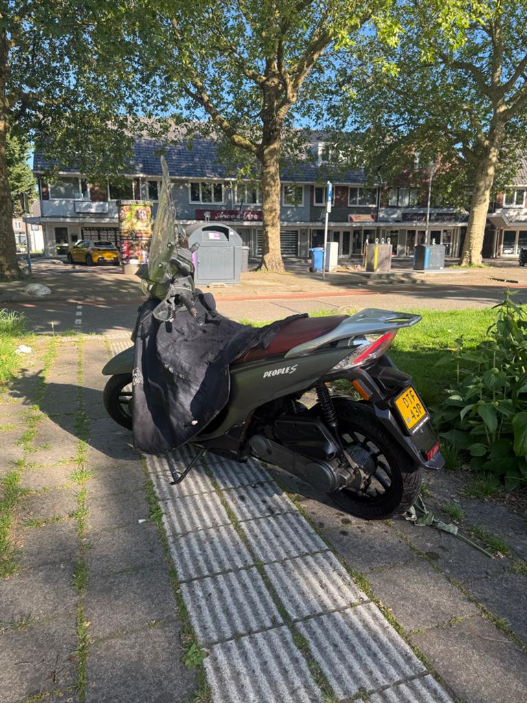 Goed onderhouden scooter met recente keuring, Ophalen of Verzenden, Zo goed als nieuw, Benzine