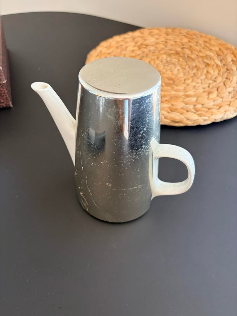 Vintage Theepot - Wit met Zilverkleurige Mantel, Ophalen