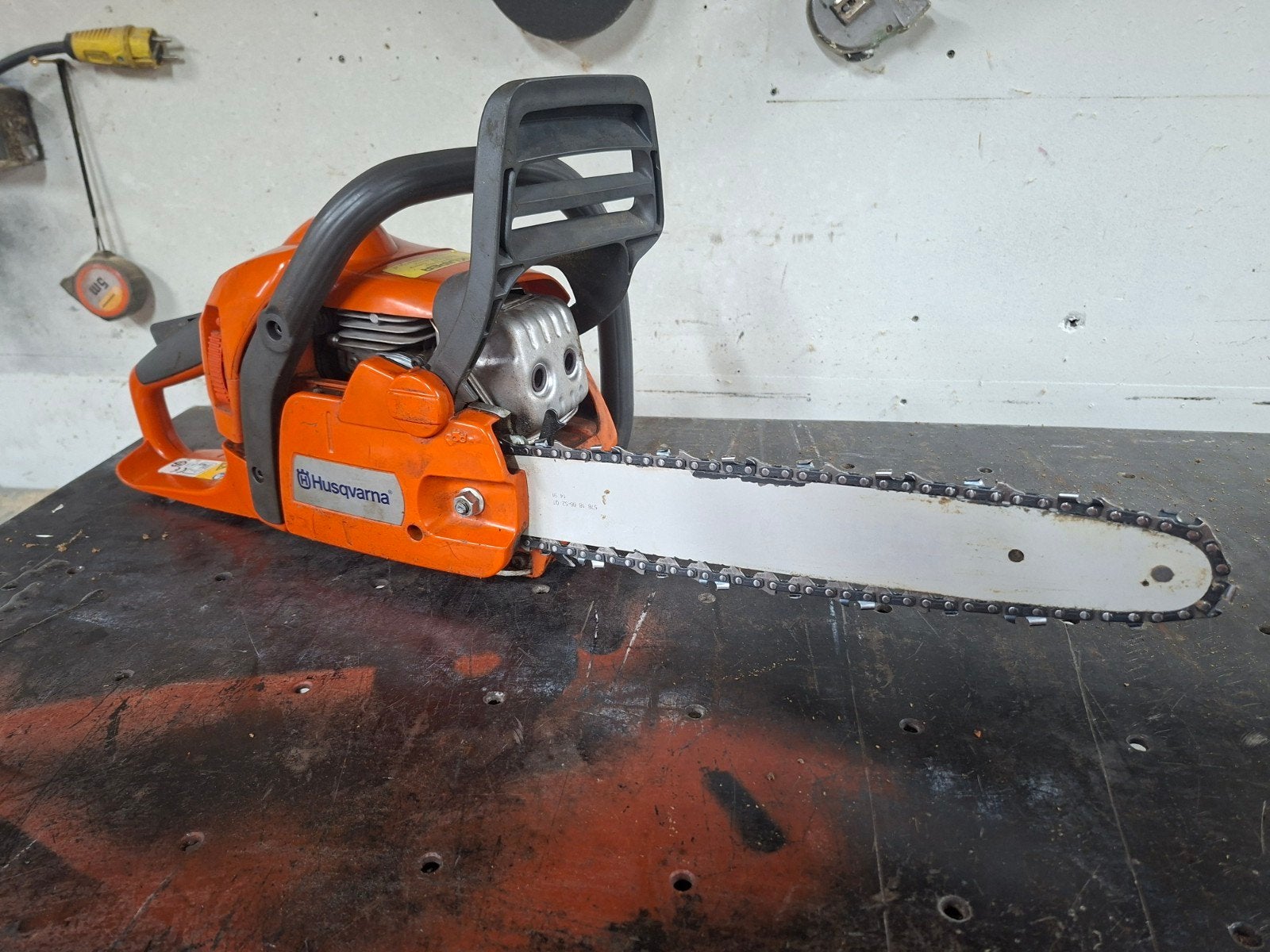 Husqvarna 135 Kettingzaag - Krachtige en Betrouwbare Zaag, Ophalen, Gebruikt, 70 mm of meer, Kettingzaag