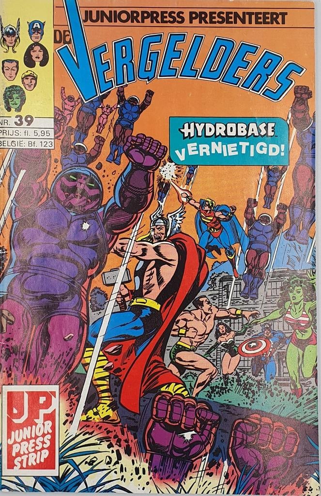 De Vergelders #39 - Hydrobase Vernietigd! Juniorpress, Eén stripboek, Ophalen of Verzenden, Gelezen, Stan Lee (oorspronkelijk verhaal)