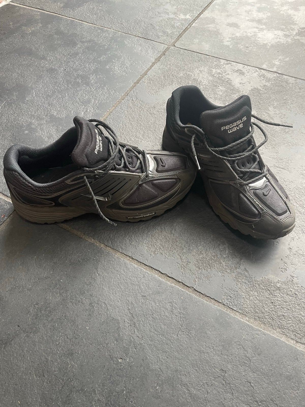 Nike Pegasus Wave Sportschoenen - Maat 44, Kleding | Heren, Schoenen, Ophalen of Verzenden, Zo goed als nieuw, Zwart, Sneakers of Gympen
