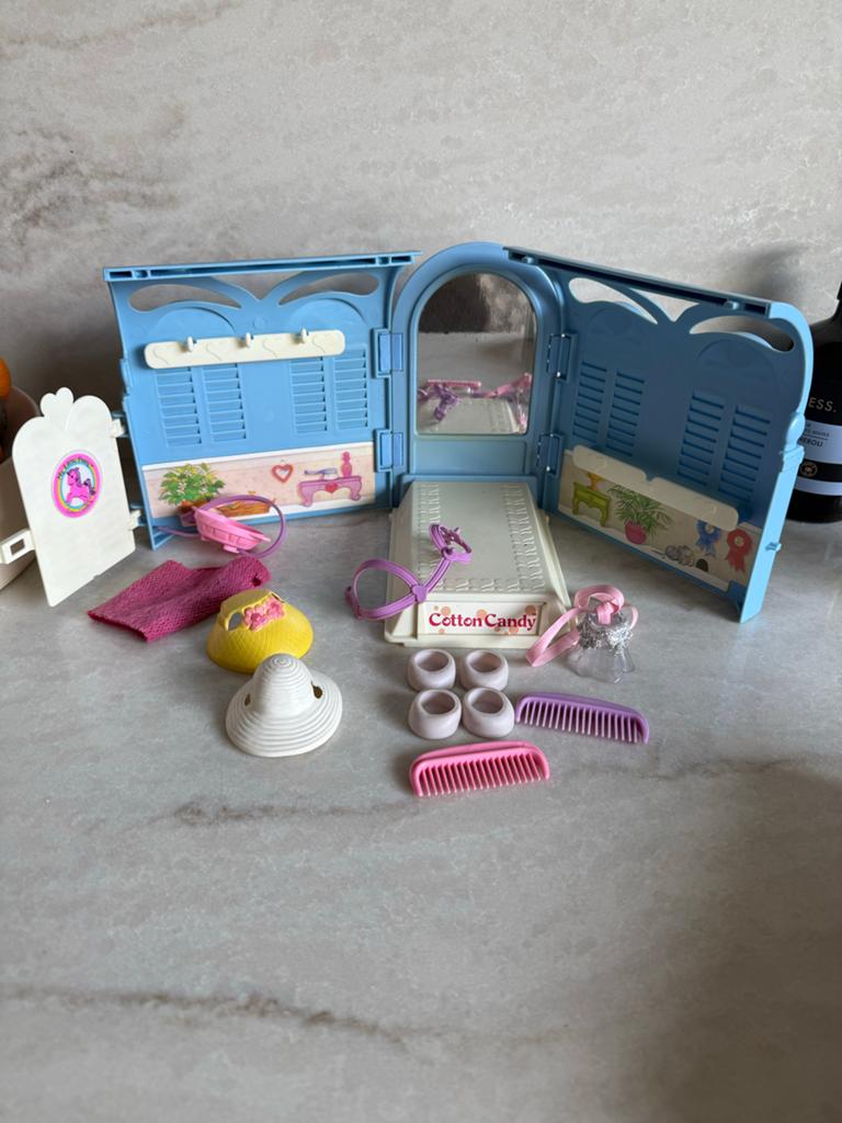 Vintage My Little Pony Pretty Parlor stal met accessoires, Kinderen en Baby's, Speelgoed | My Little Pony, Ophalen of Verzenden