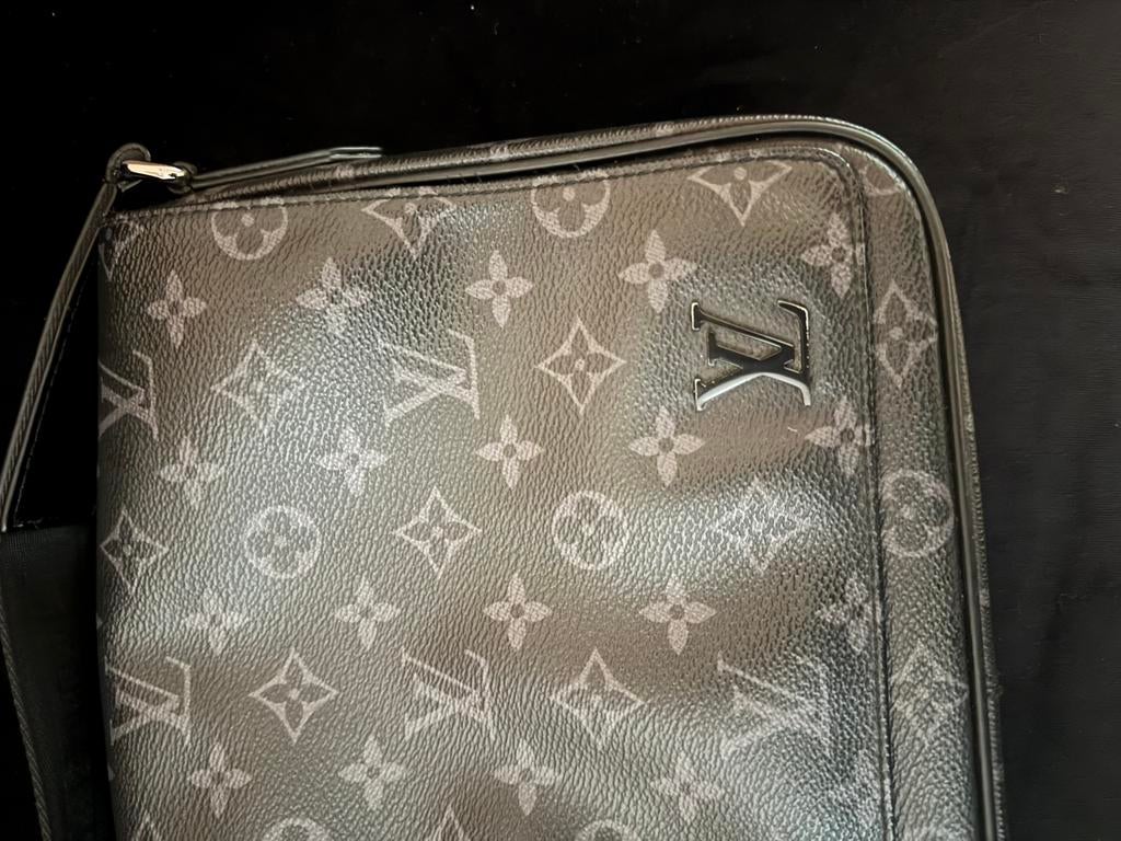Louis Vuitton District PM Messenger Bag – Origineel, Ophalen of Verzenden, Zo goed als nieuw, Zwart