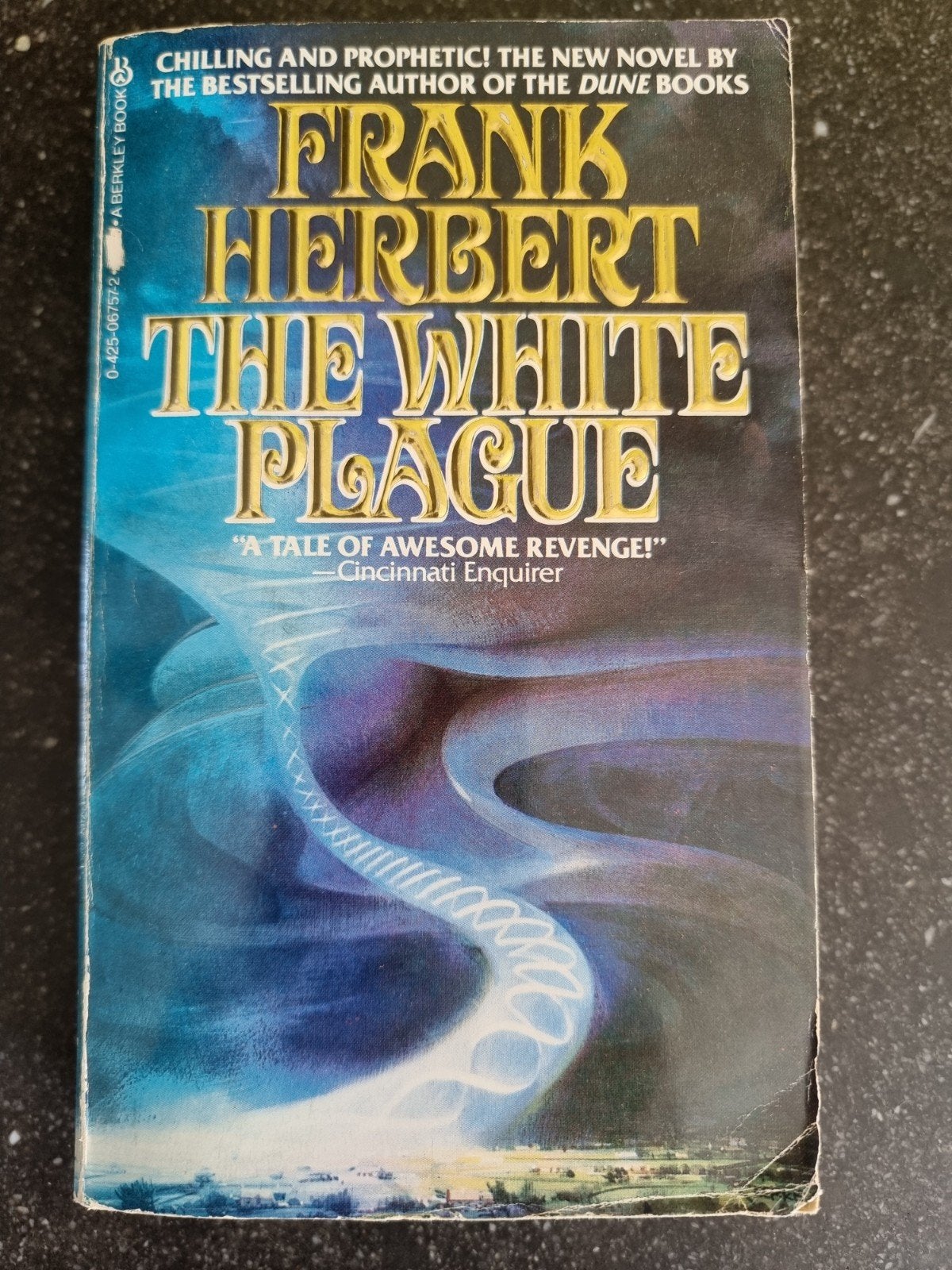 The White Plague - Frank Herbert (Engels), Ophalen of Verzenden, Gelezen, Frank Herbert, Amerika