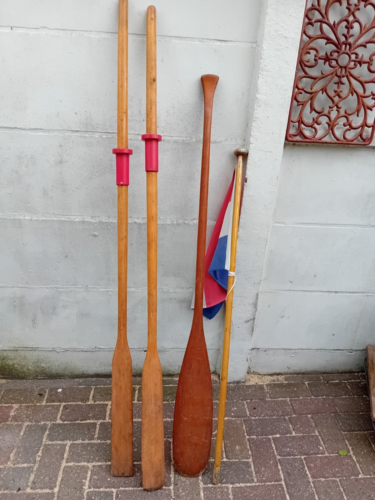 2 X roeiriemen  peddel en vlag met stok, Ophalen of Verzenden