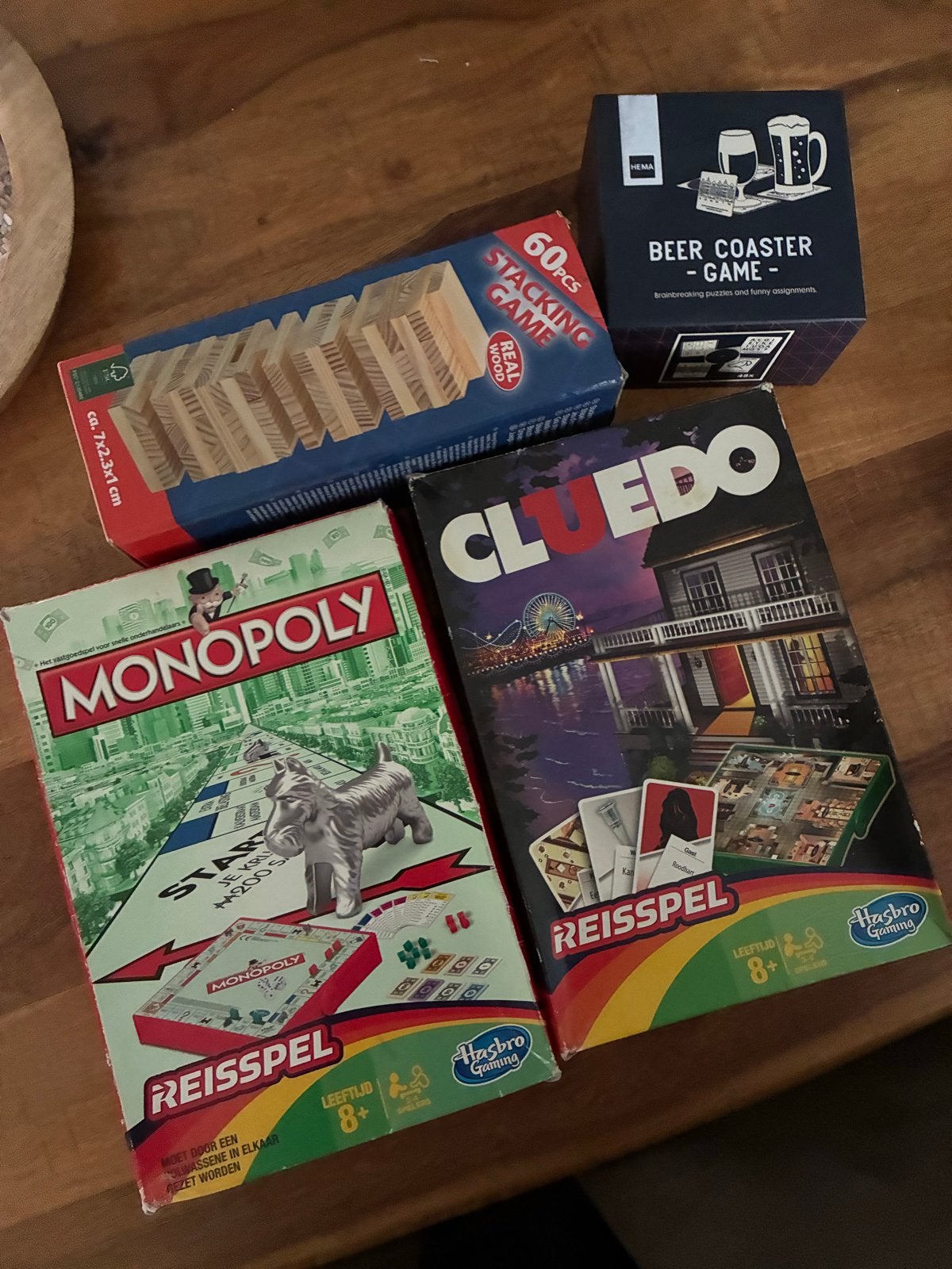 Gratis op te halen: Monopoly, Cluedo, Stacking Game & Beer C, Drie of vier spelers, Ophalen of Verzenden, Gebruikt, Reisspel