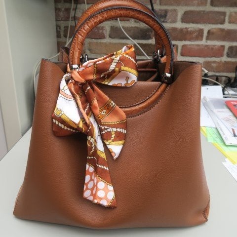 Handtas nieuw bruin semi-leder met sjaaltje Tom&Eva, Sieraden, Tassen en Uiterlijk, Ophalen of Verzenden, Nieuw, Bruin, Handtas